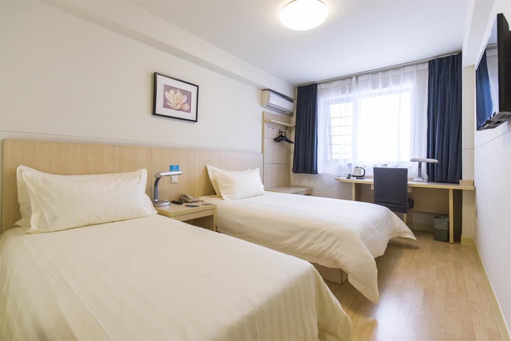 Jingjiang Inn Shanghai Jiading Chengzhong Road Exterior foto